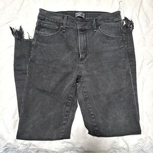 Abercrombie & Fitch black skinny ankle jean.